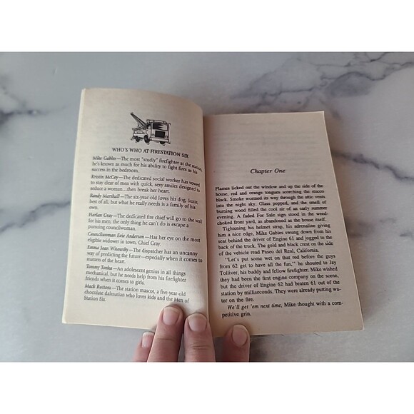 With Valor And Devotion By Charlotte Maclay Paperback - Picture 5 of 10